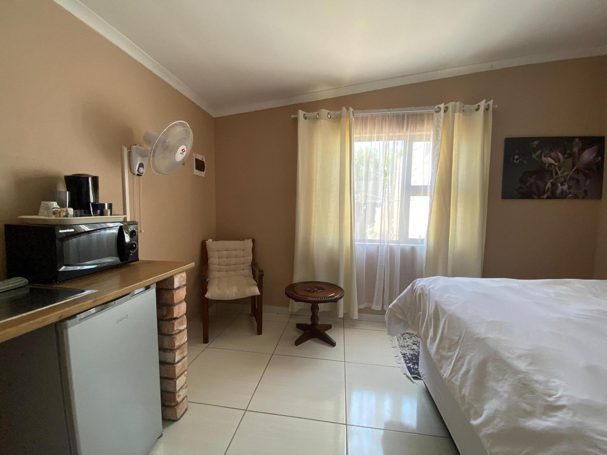 Inecia'S B & B Uis المظهر الخارجي الصورة