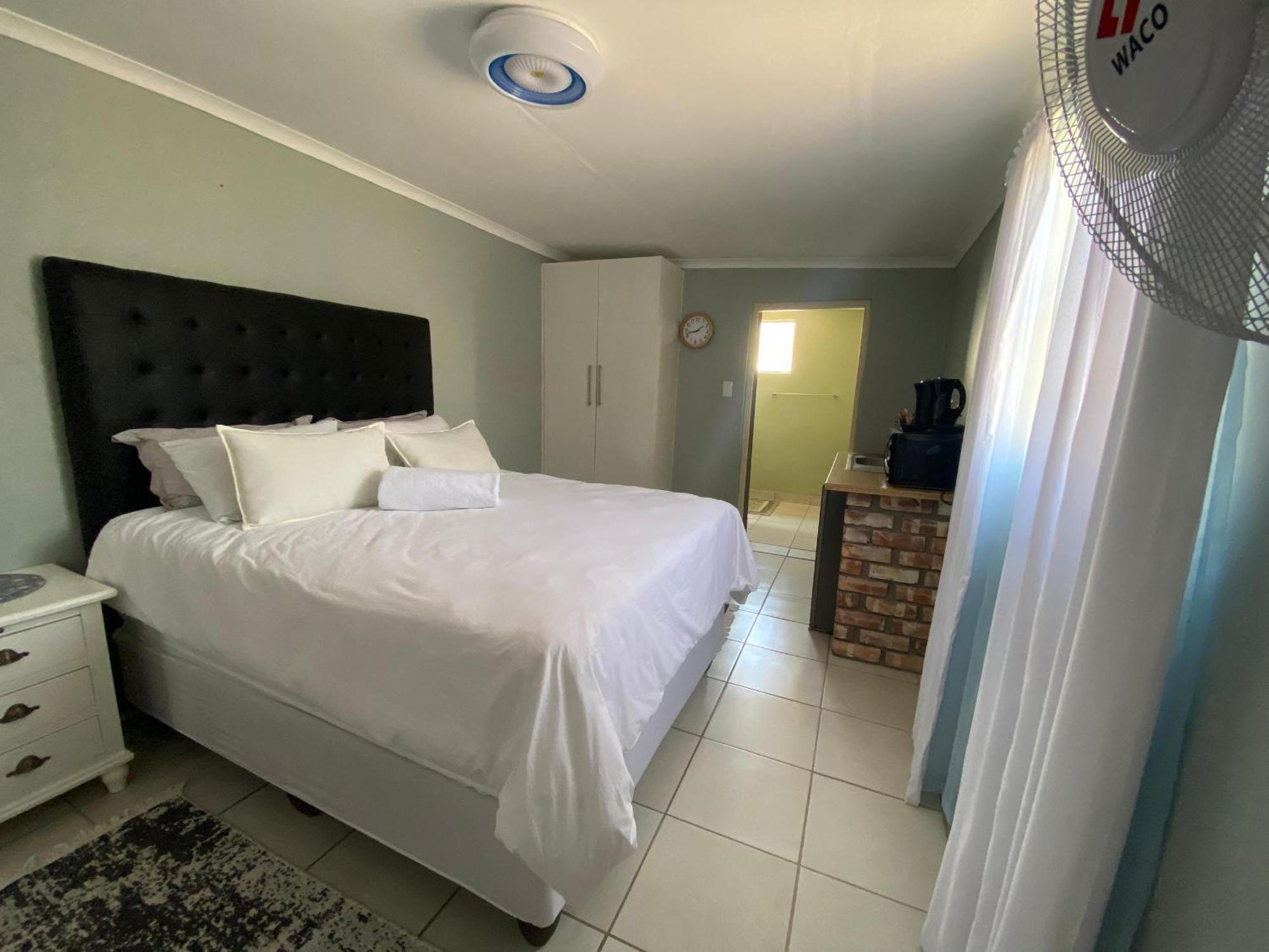 Inecia'S B & B Uis المظهر الخارجي الصورة