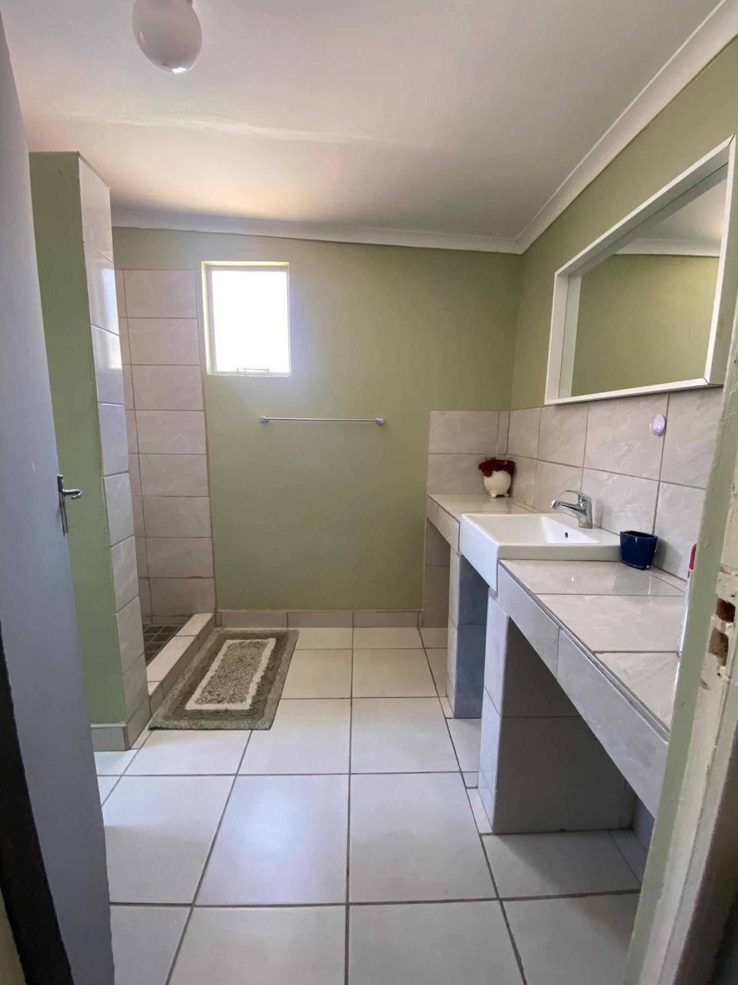 Inecia'S B & B Uis المظهر الخارجي الصورة